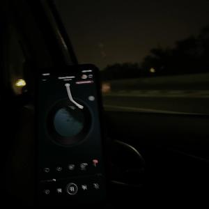 我和小妺在卫生间做爰
